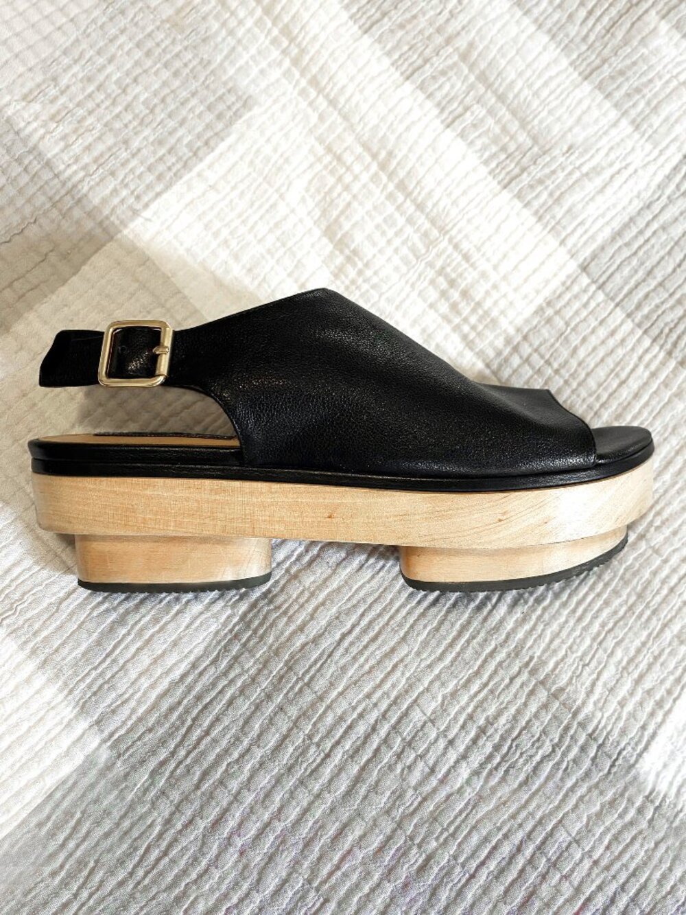 Unique XPERIMENTAL Platform Slingback Sandals in Japanese Geta style